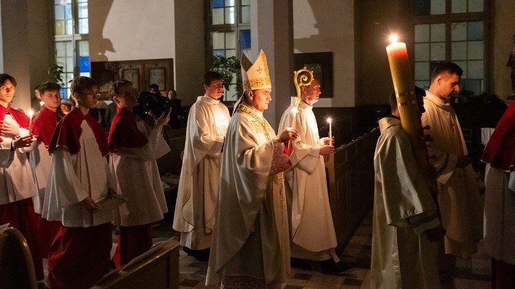 Bishop Jourdan at the Easter Vigil. Photo: Elena Kovpak