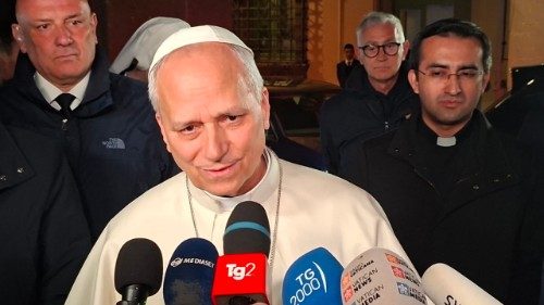 Il Papa: inaccettabile la minaccia contro tutto il popolo iraniano