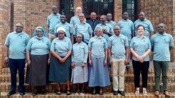 Dom Tonito José Francisco Xavier Muananoua e outros participantes no seminário da Iniciativa Memorare, organizado pela IMBISA, em Pretória (África do Sul)