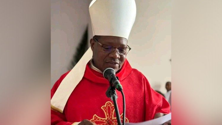 Dom Vicente Sanombo, Bispo de Kuito-Bi&eacute;