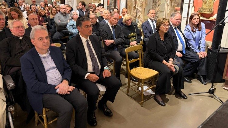 Rzymska Wsp&oacute;lnota Żydowska zorganizowała panel dyskusyjny zatytułowany „Tamtego dnia w Synagodze”