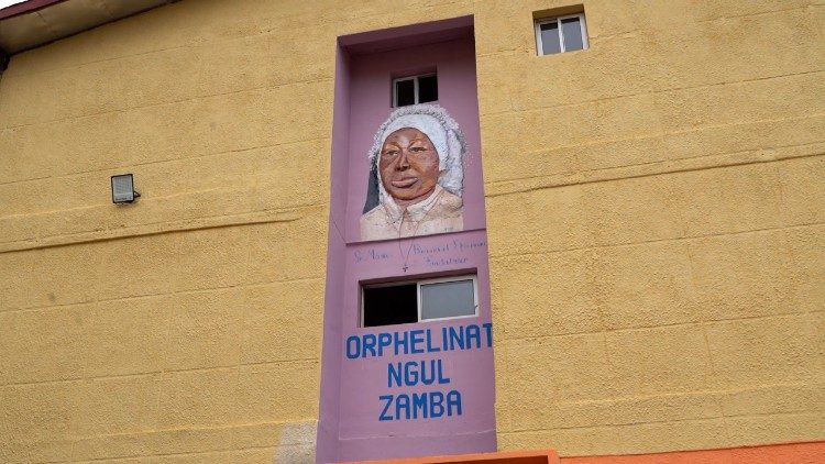 Yound&eacute;, l'orfanotrofio che visiter&agrave; il Papa