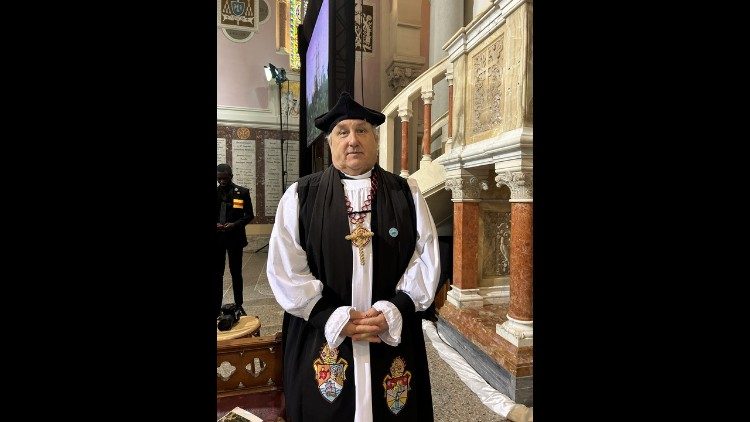 Anglican Bishop of North Africa, Ashley Null, in the Basilica of Saint Augustine in Annaba for the papal Mass