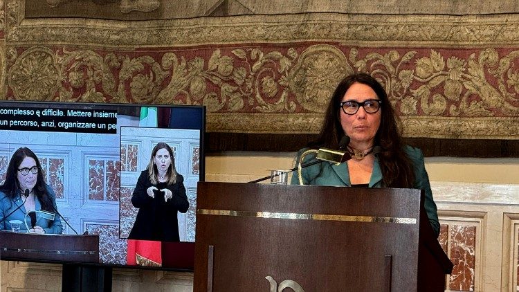 La Ministra per le disabilit&agrave; Alessandra Locatelli durante il suo intervento