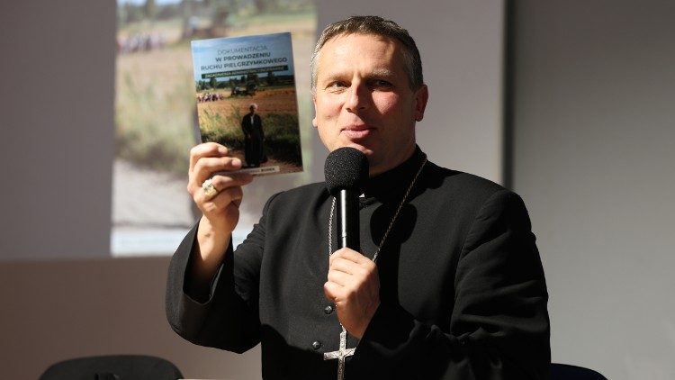Bp Piotr Przyborek (ks. Jakub Oczkowicz)