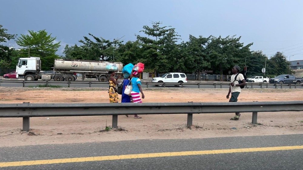 2026.04.17 Esterni, Luanda, Angola