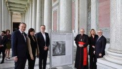 Inauguracja wystawy fotograficznej „Oczy wojny” 