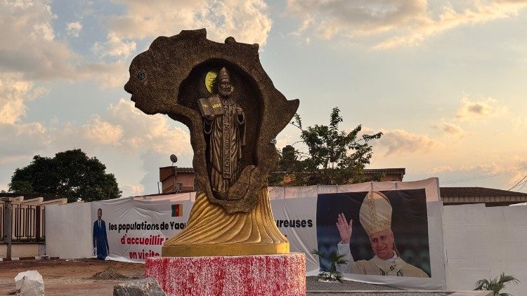 Il benvenuto al Papa dell'Ucac