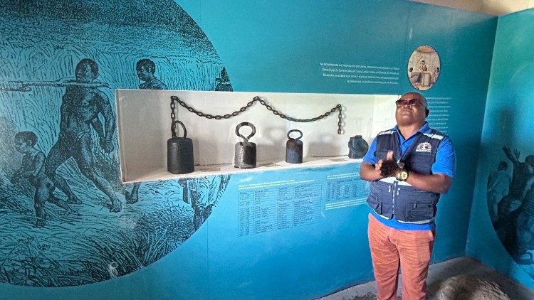 Le poids de l’histoire: une visite au mus&eacute;e de l’esclavage en Angola (Radio Vatican)