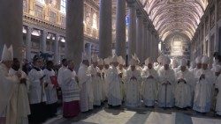 Gedenkmesse für Papst Franziskus