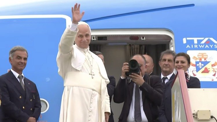 2026.04.23 Decollo papa 