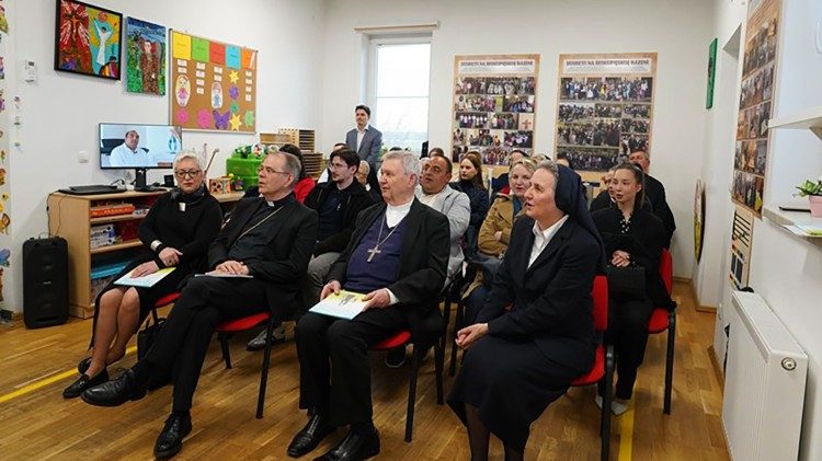 U Gornjem Vratnu predstavljena slikovnica "Naša romska majka" (Foto: Varaždinska biskupija)