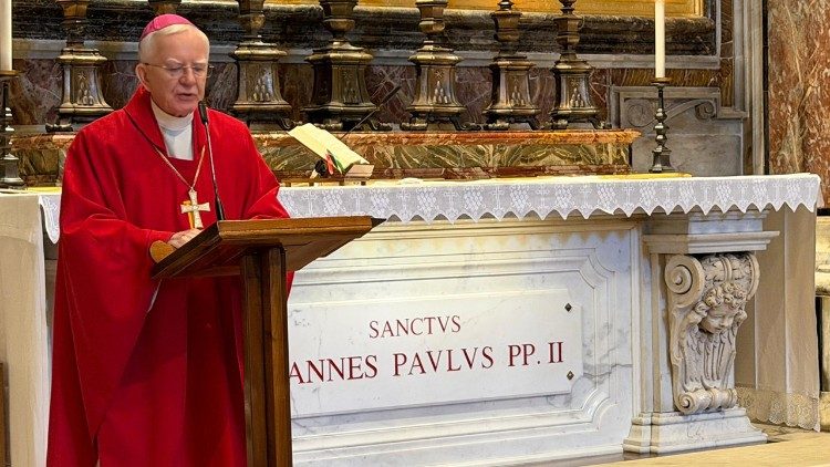 Abp Marek Jędraszewski (ks. Paweł Rytel-Andrianik)