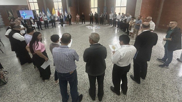 I partecipanti all'incontro regionale di CaMex