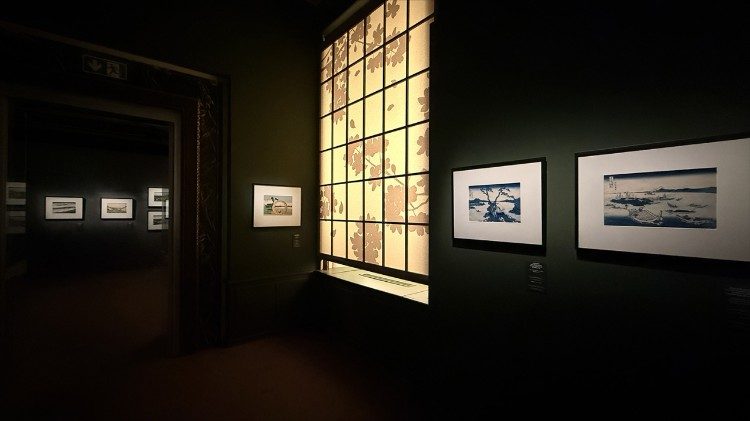 Foto dell'allestimento della mostra "Hokusai. Il grande maestro dell’arte giapponese" @ARTHEMISIA PRESS 
