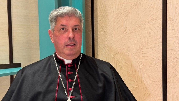 Il nunzio apostolico Jos&eacute; A. Bettencourt