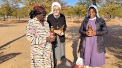 Sr. Ludbirga Schumacher CPS and Sr. Felistar Dube CPS with one of the beneficiaries of the project