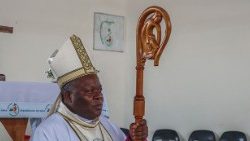 Dom Osório Citora Afonso, Bispo de Quelimane e Administrador apostólico da Beira