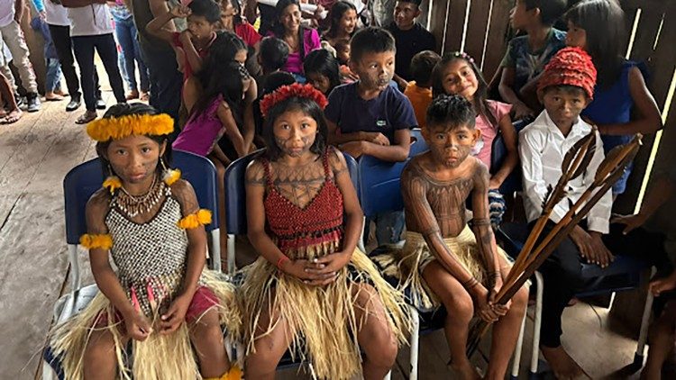 Comunidade ind&iacute;gena