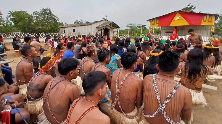 Comunidade ind&iacute;gena