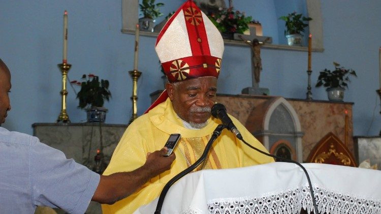 Dom Serafim Shingo-ya-Hombo, Bispo da Diocese de Mbanza Kongo entre 1992 e 2008