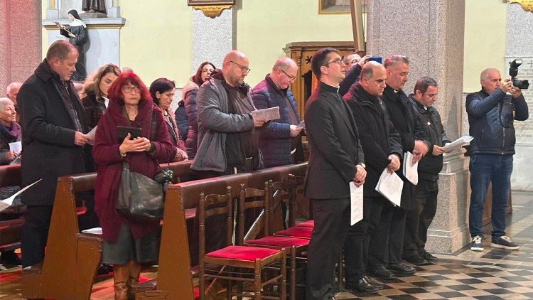 Молитва преди обяваването на новия епископ