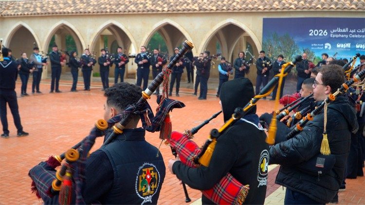 Uroczystościom towarzyszyły wschodnie śpiewy religijne