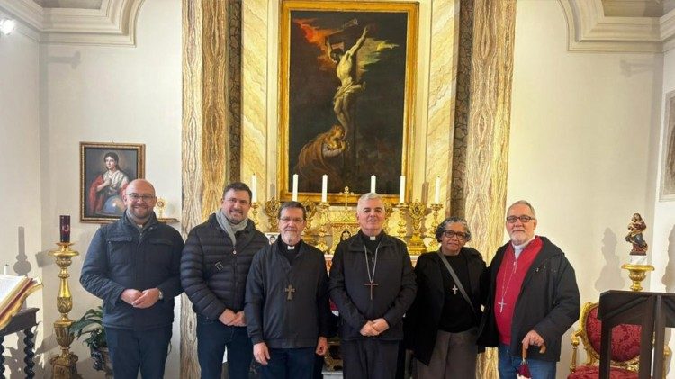 Comiss&atilde;o para A&ccedil;&atilde;o Mission&aacute;ria da CNBB no Vaticano