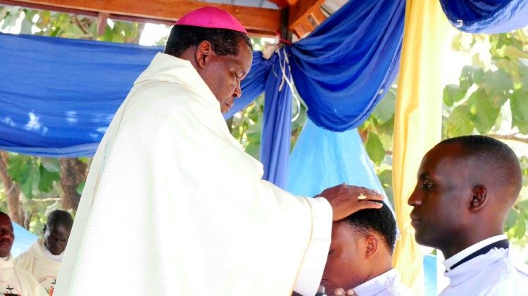 Kuwekwa wakfu wa kishemasi na kipadre huko Sudan Kusini