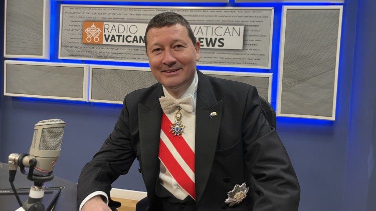Martin Selmayr im Studio von Radio Vatikan
