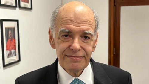 Embaixador Everton Vieira: 200 anos de rela&ccedil;&otilde;es entre a Santa S&eacute; e o Brasil