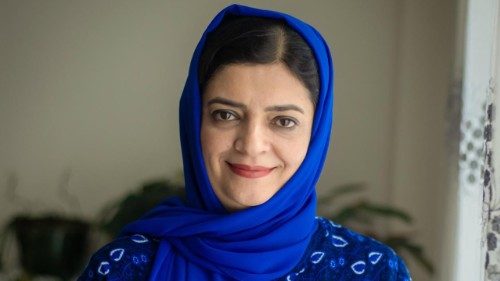 சையத் விருது பெறும் சர்கா யப்தாலி 