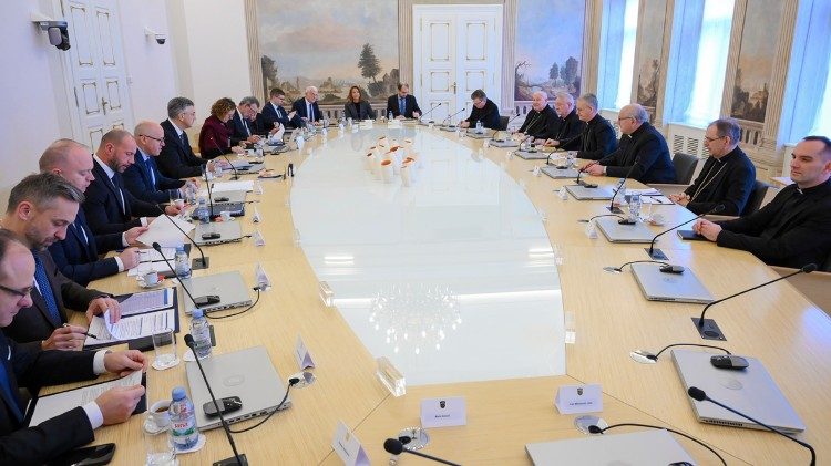 Članovi Stalnog vijeća HBK na sastanku u Vladi RH (Foto: TU HBK)