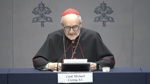 Giornata del malato, Czerny: accogliere e curare con il "linguaggio del cuore"