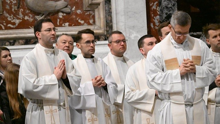 Dzisiejszą Mszę św. koncelebrowało ok. 50 kapłan&oacute;w