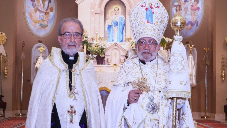 2026.01.28 Il Patriarca Minassian con il defunto Mosn Kirijian