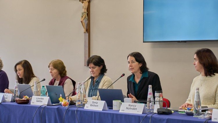 Registro dos trabalhos da Assembleia das Consagradas de Regnum Christi