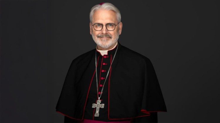 Monsignor Paul Stagg Coakley, presidente della Conferenza episcopale statunitense