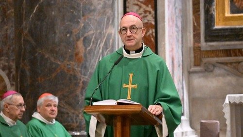 Abp Galbas: św. Jan Paweł II postawił Chrystusa na świeczniku swojego życia