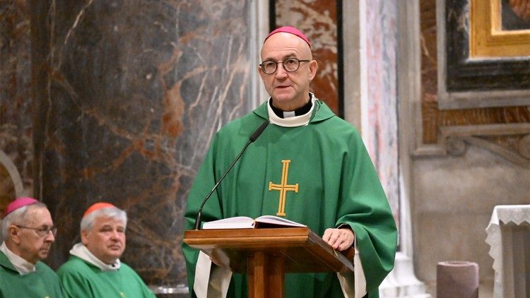 2026.01.29 Abp Adrian Galbas przewodniczący Mszy św. przy grobie św. Jana Pawła II