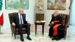 President-Joseph-Aoun-Patriarch-Raphael-Bedros-XXI-Minassian.jpg