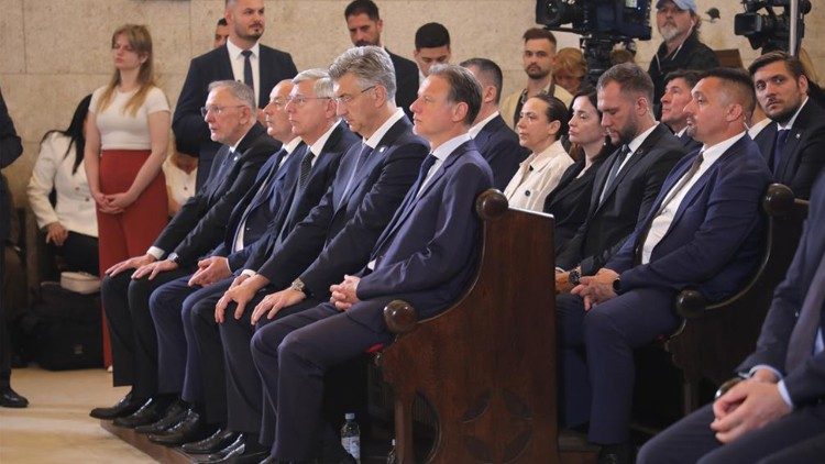 Na misi za Domovinu bili su i  najviši predstavnici vlasti u RH (Foto: TUZGN)