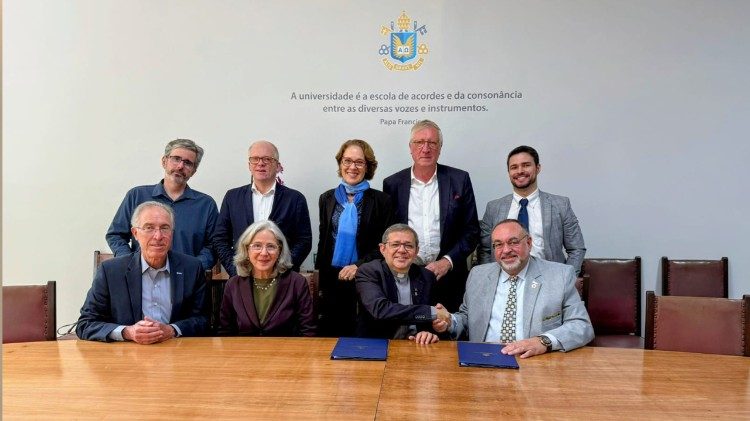 A presidente da Uniapac Sigrid Marz se despede do Rio de Janeiro