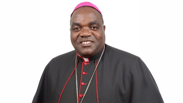 Askofu Vincent Cosmas Mwagala,wa Jimbo la Mafinga.