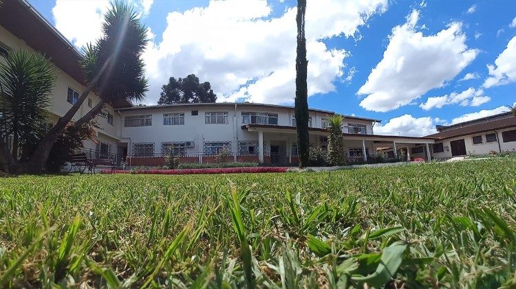 Centro &Acirc;ncora celebra 14 anos de amparo &agrave; sacerdotes e religiosos