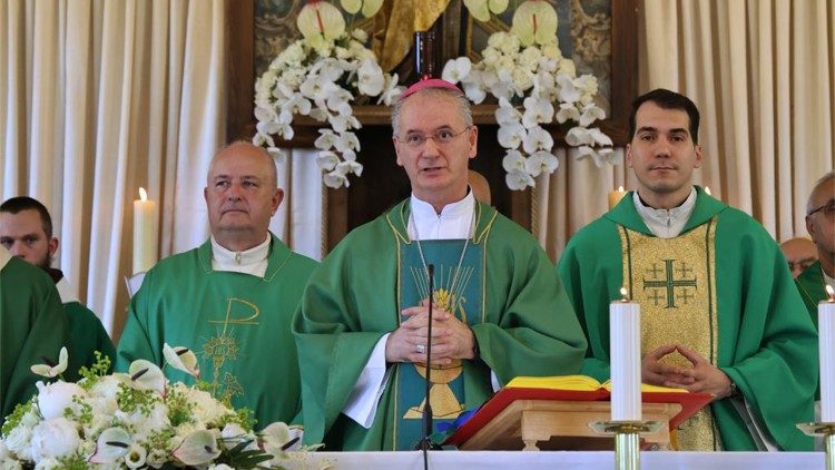 Nadbiskup Dražen Kutleša predvodio misno slavlje o 950. obljetnici osnutka župe u Markuševcu (Foto: TUZGN)