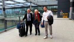 Kardinal Simoni në Londër