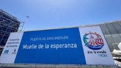 Le port d'Arguineguín, surnommé «le quai de la honte», en voie de devenir le «quai de l'espérance» ce jeudi 11 juin. 