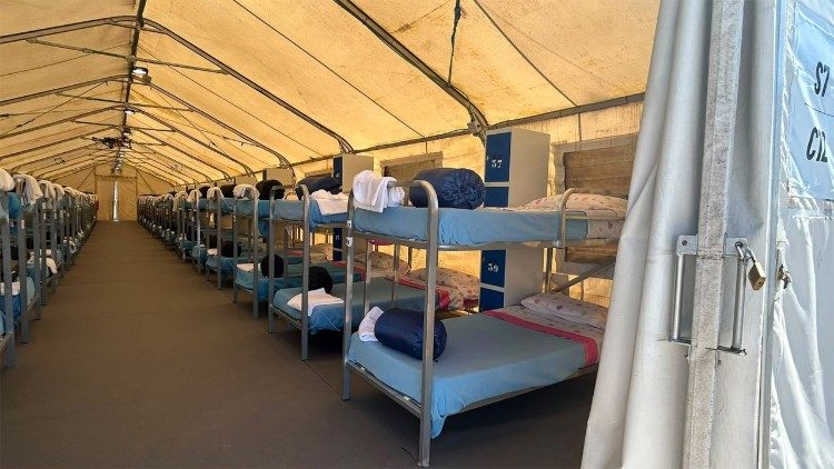 La tenda che sar&agrave; fatta vedere al Papa