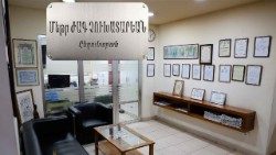«Ազդակ»-ի խմբագրատան ընդունարանը կոչուեցաւ Մեթր Ժաք Չուխատարեանի